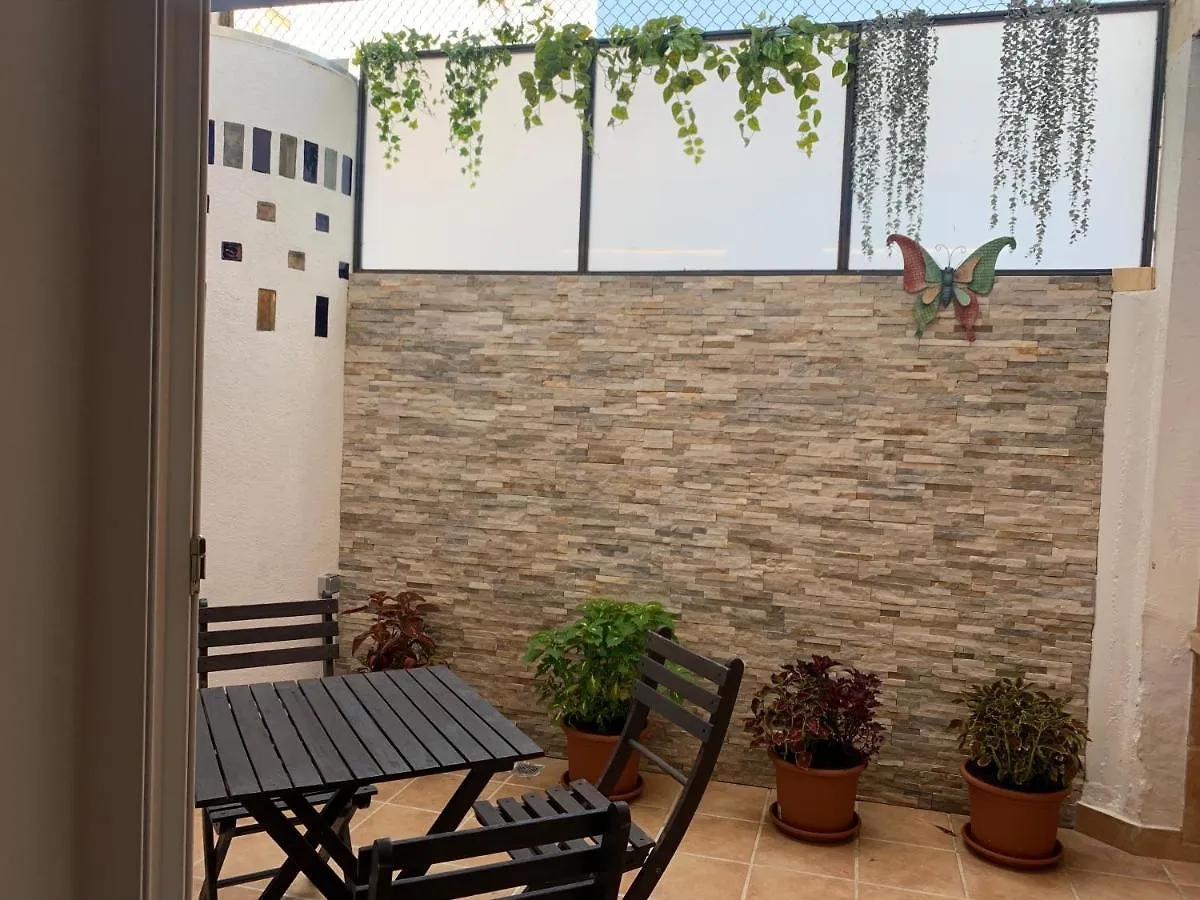 Patio Port Serrallo Tarragona 0*,
